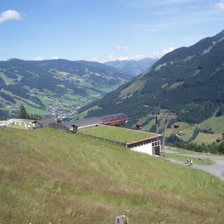 Gruber's Gaestehaus 4*